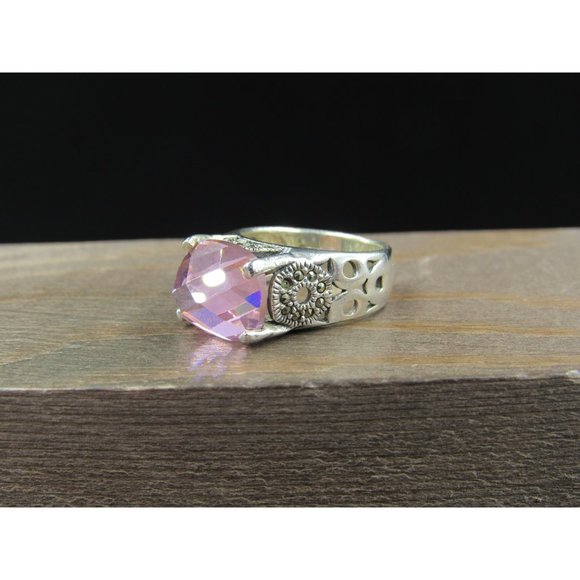 Size 5.5 Sterling Silver Pink Cubic Zirconia And Marcasite Stone Band Ring - Picture 3 of 9